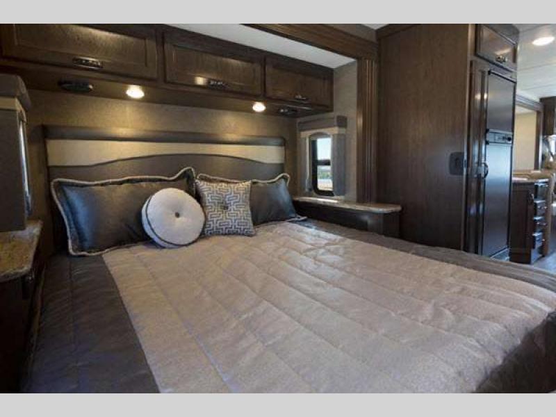 Thor ACE Class A Motorhome Master