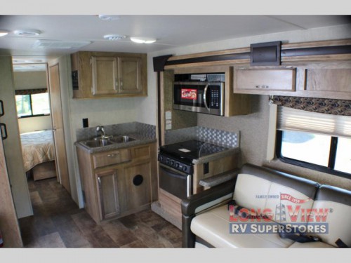 Gulf Stream BT Cruiser Motorhome Interior