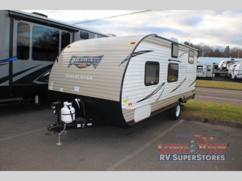 Wildwood X Lite FS travel trailer