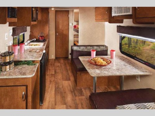Wildwood X Lite FS travel trailer Interior