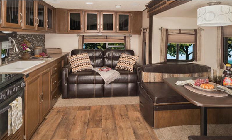 heritage glen hyperlite living area