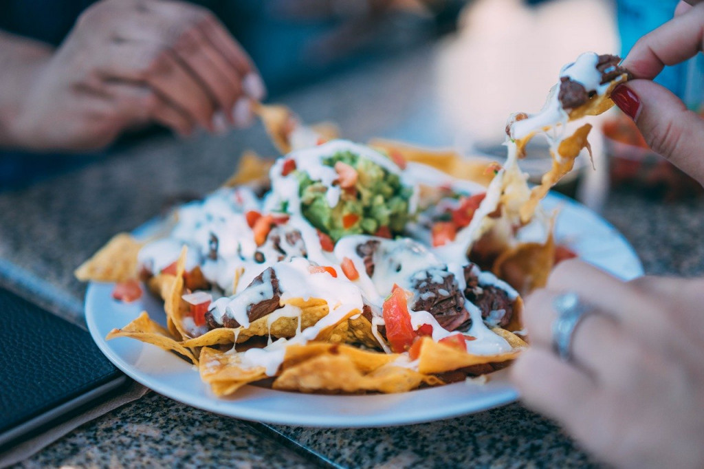 Nachos share