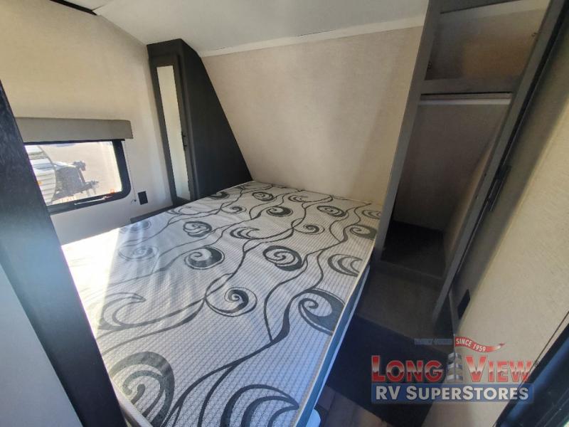 Dutchmen Bedroom
